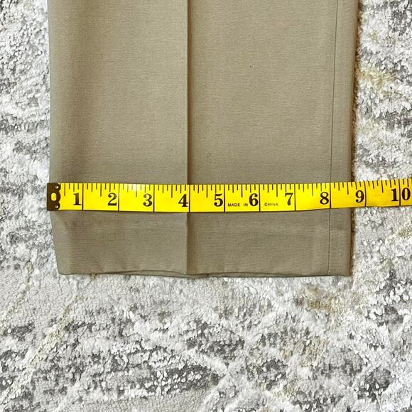 Kirkland Signature Non-Iron 100% Cotton Dress Pants 32x32 – Classic Khaki - Picture 6 of 8
